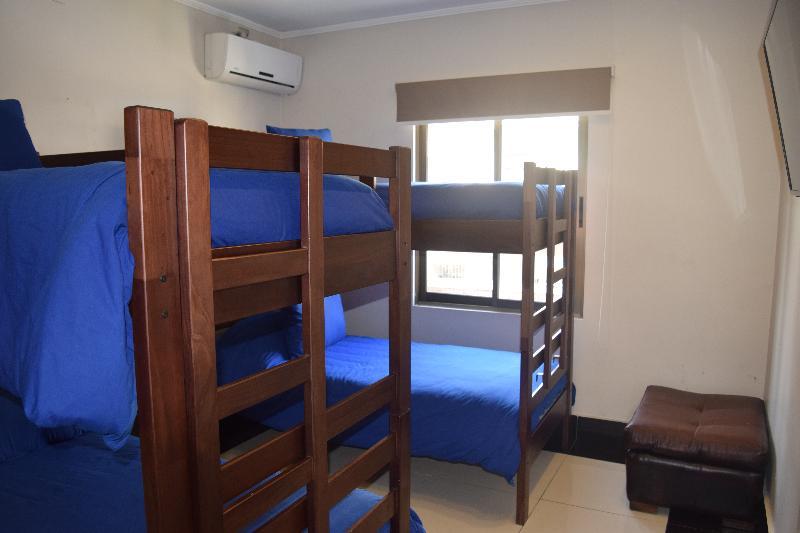Cosmopolita Hostel Santiago Buitenkant foto