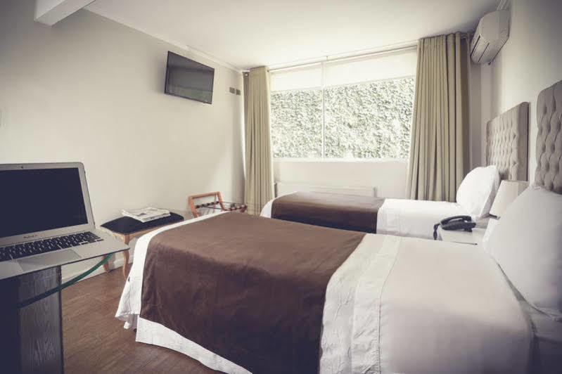 Cosmopolita Hostel Santiago Buitenkant foto