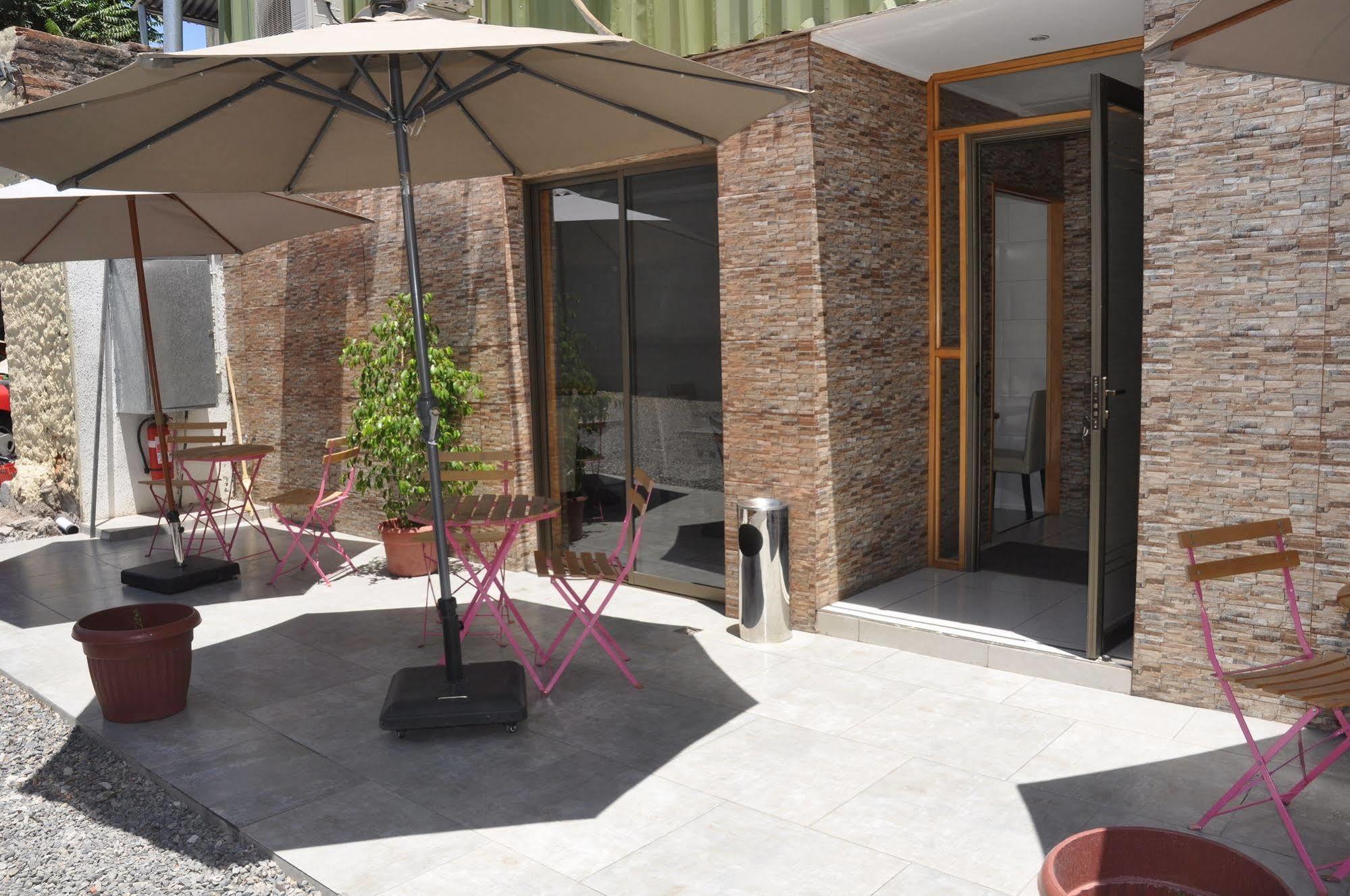Cosmopolita Hostel Santiago Buitenkant foto